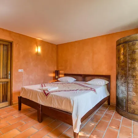 Casa vacanze Mas Grand Bosc La Resclauze